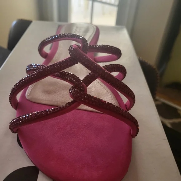 BRAND NEW SCHUTZ Fuchsia PINK size 7.5 Women's Sandals!! - Picture 9 of 11